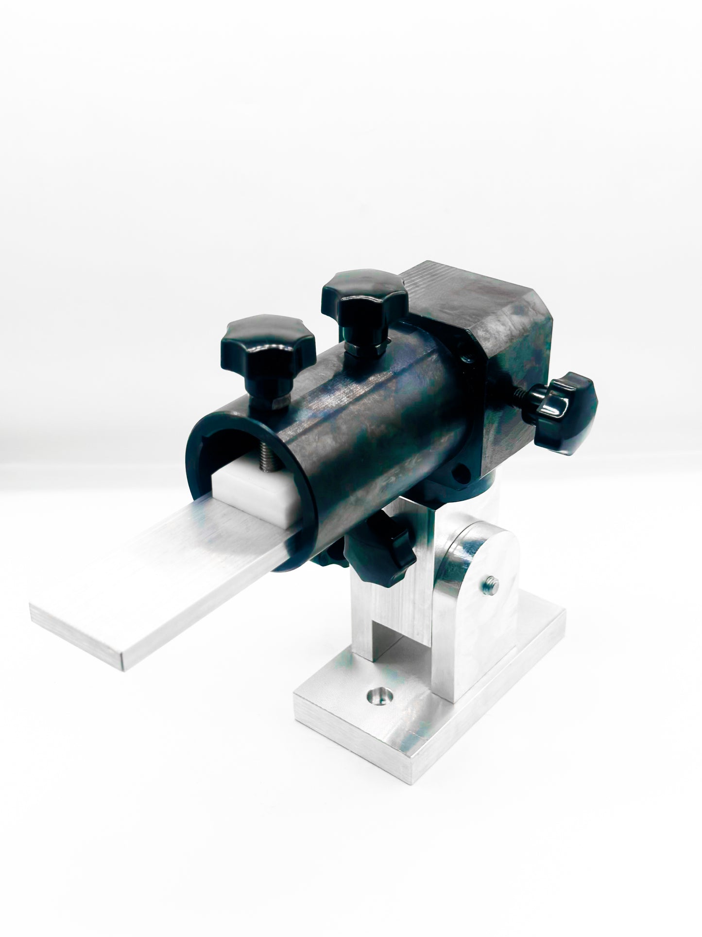2024 Triaxial Blade Vise