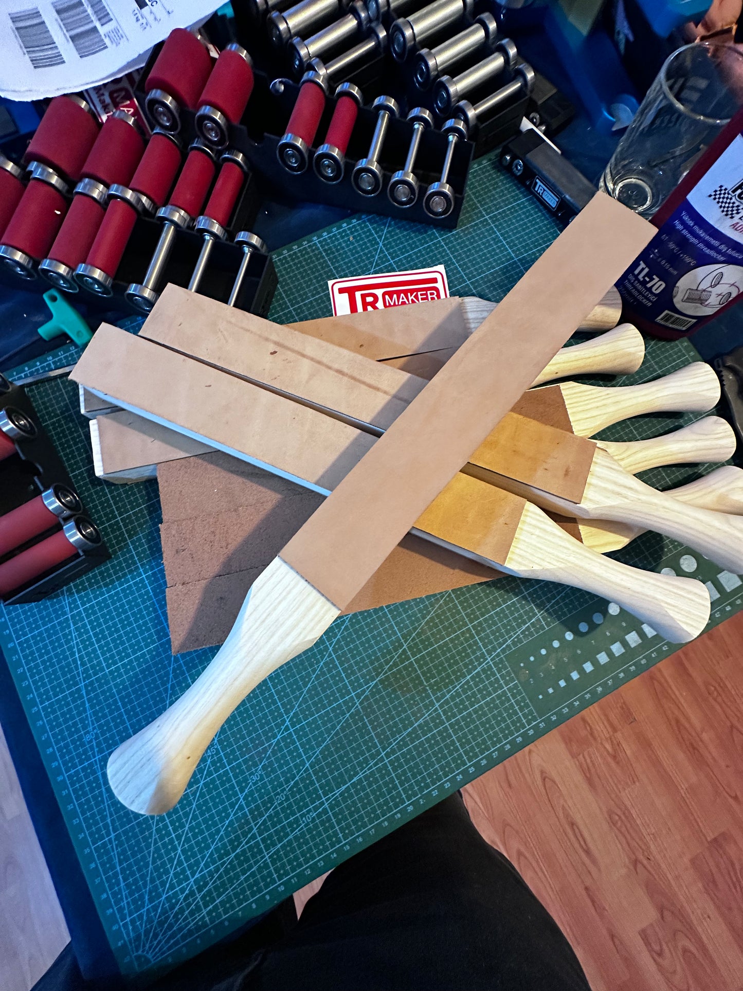 TR Maker Leather strop