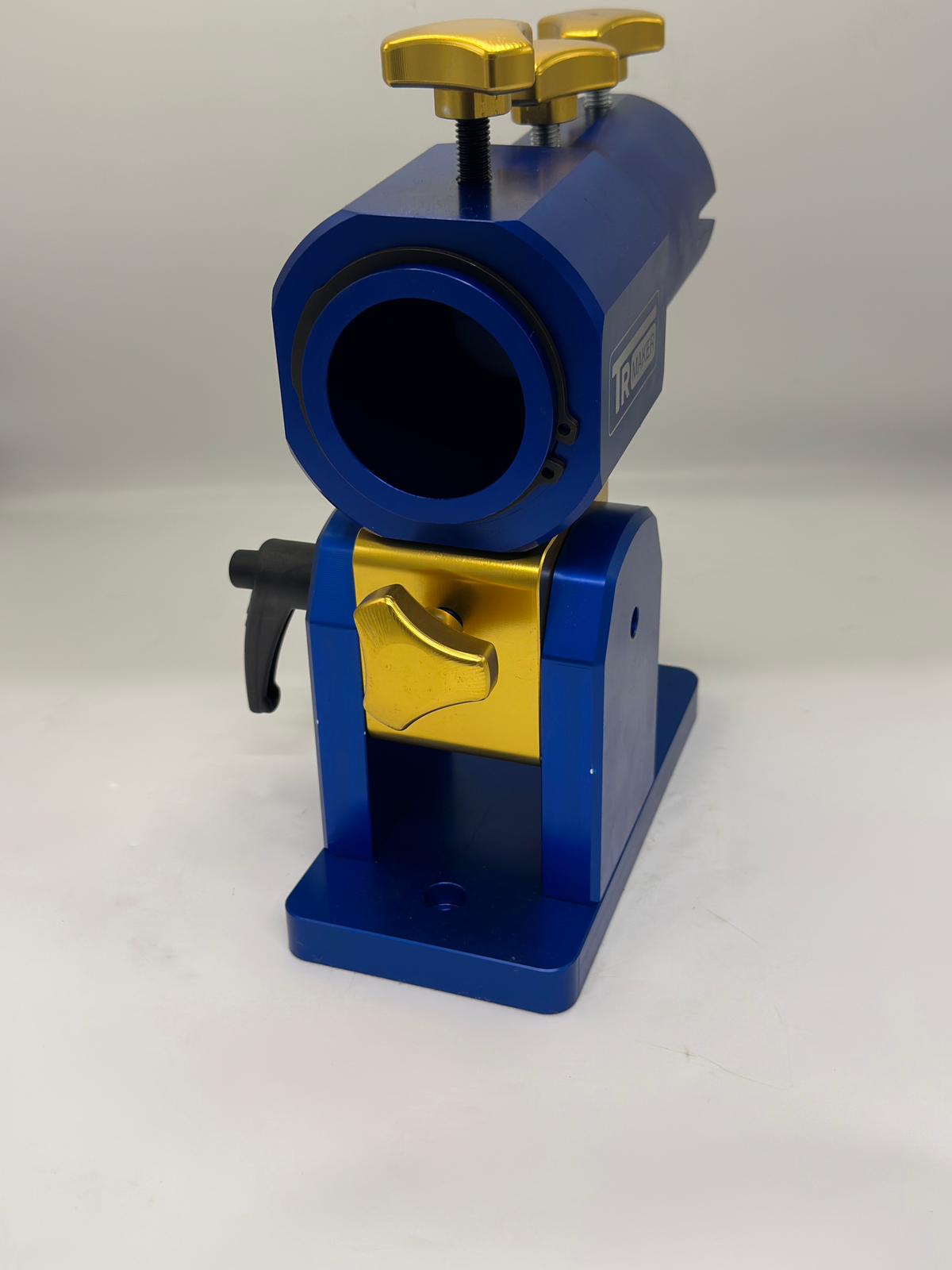 2024 Triaxial Blade Vise